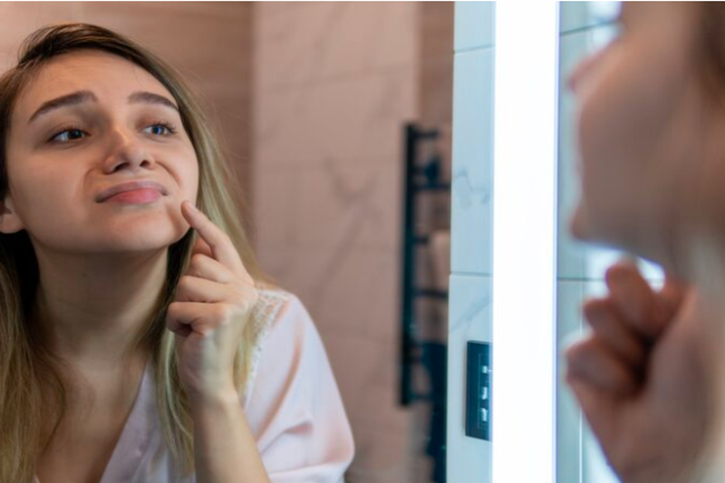 هل تختفي ندوب حب الشباب من تلقاء نفسها؟